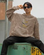 Bluza oversize z kapturem <br>To Bee or not To Bee <br>Haft, Efekt sprania